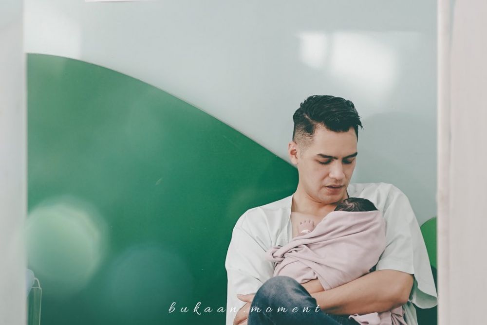 8 Momen kelahiran anak pertama Asmirandah, penuh haru