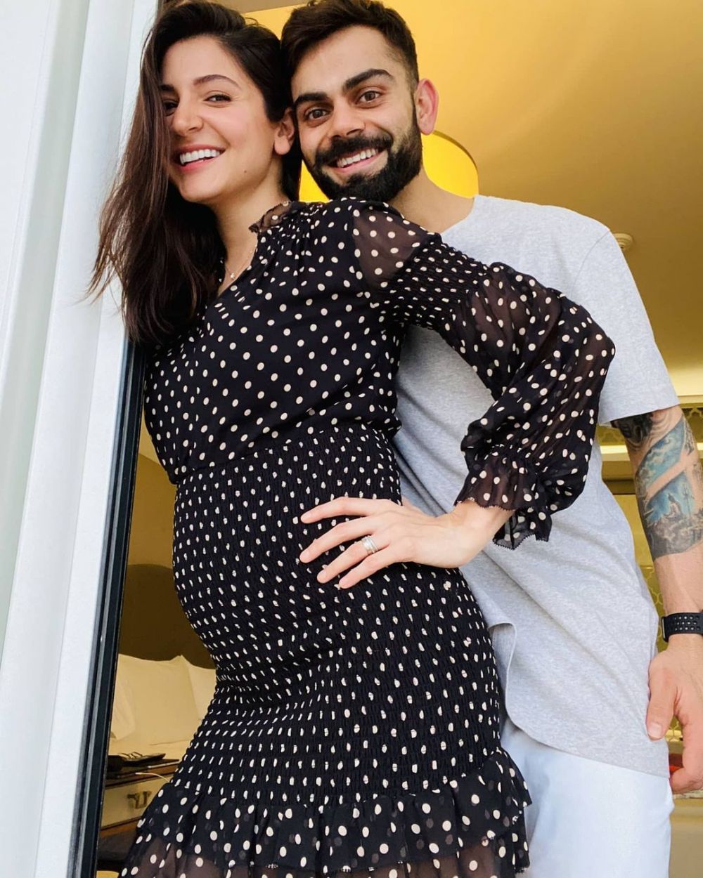 10 Potret Anushka Sharma pamer baby bump, pesonanya makin terpancar