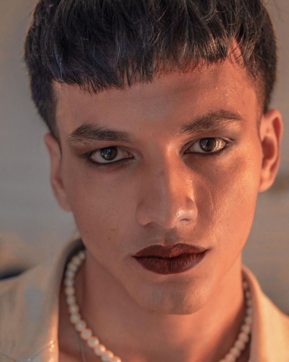 9 Pemotretan Jefri Nichol pakai makeup, warna lipstik jadi sorotan