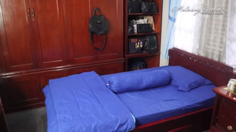 11 Potret rumah Mpok Atiek, kamar tidurnya curi perhatian