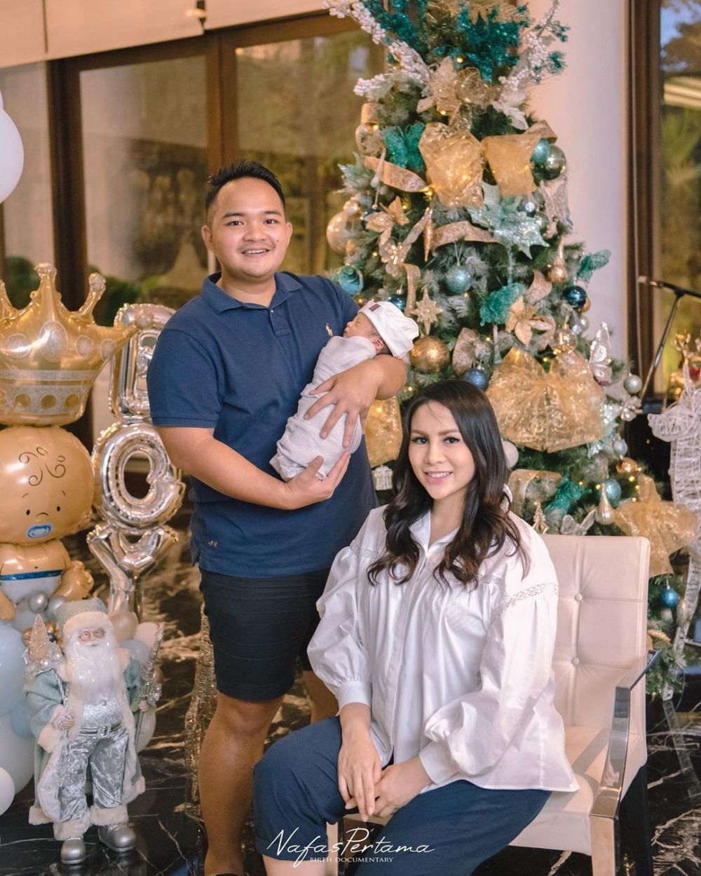 8 Momen penyambutan Momo Geisha pulang dari RS usai melahirkan, meriah