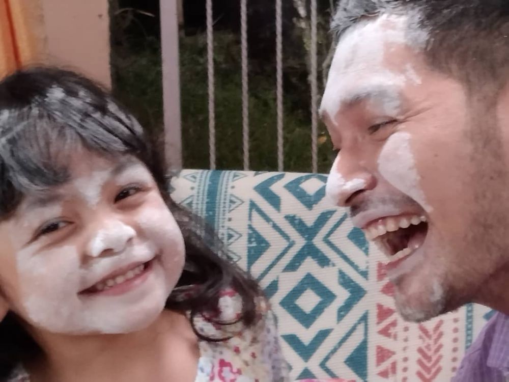 10 Momen seru Fara Simatupang 'Reyna' di lokasi syuting Ikatan Cinta