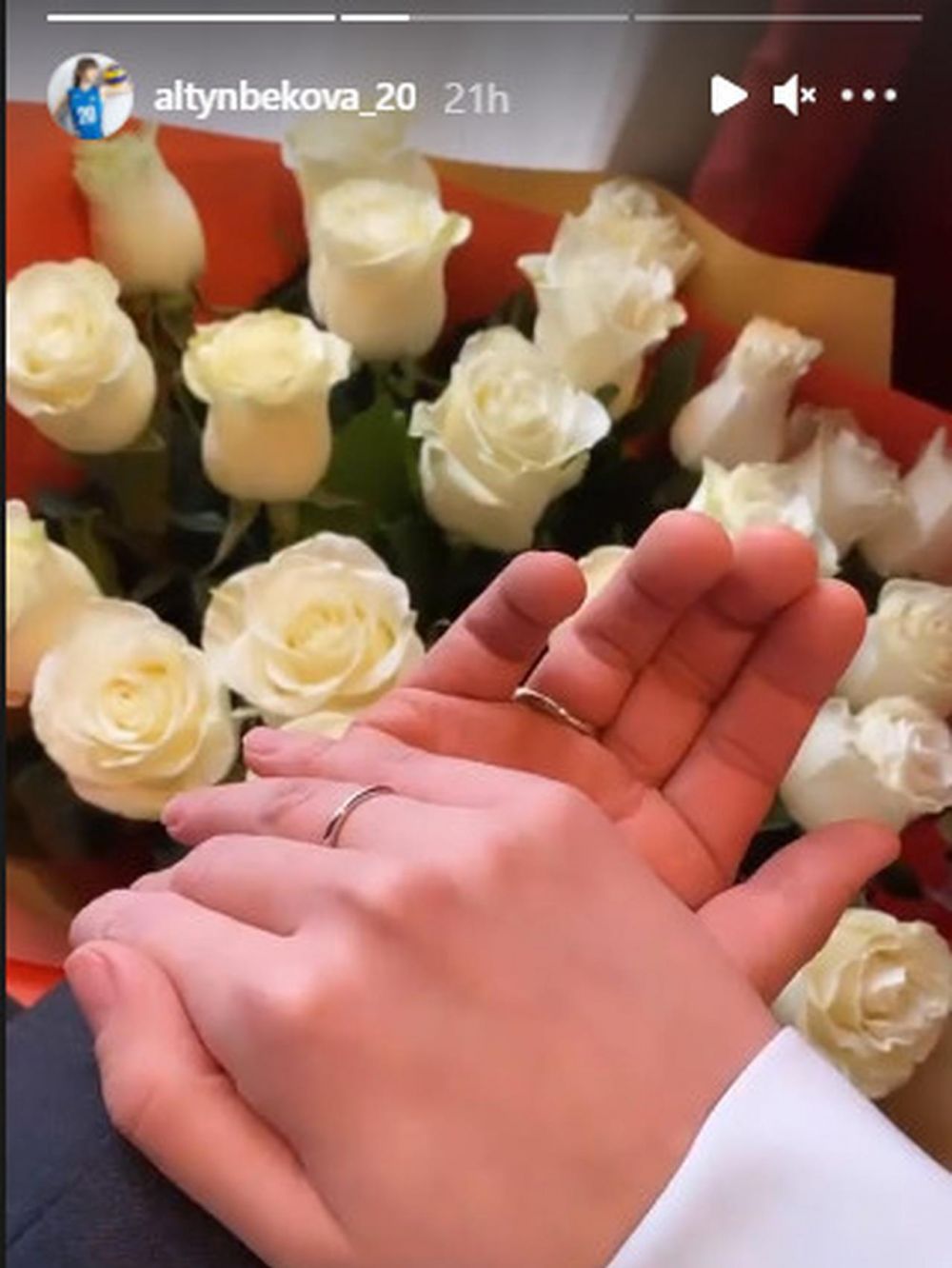 7 Momen pernikahan Sabina Altynbekova, pevoli cantik yang dulu viral