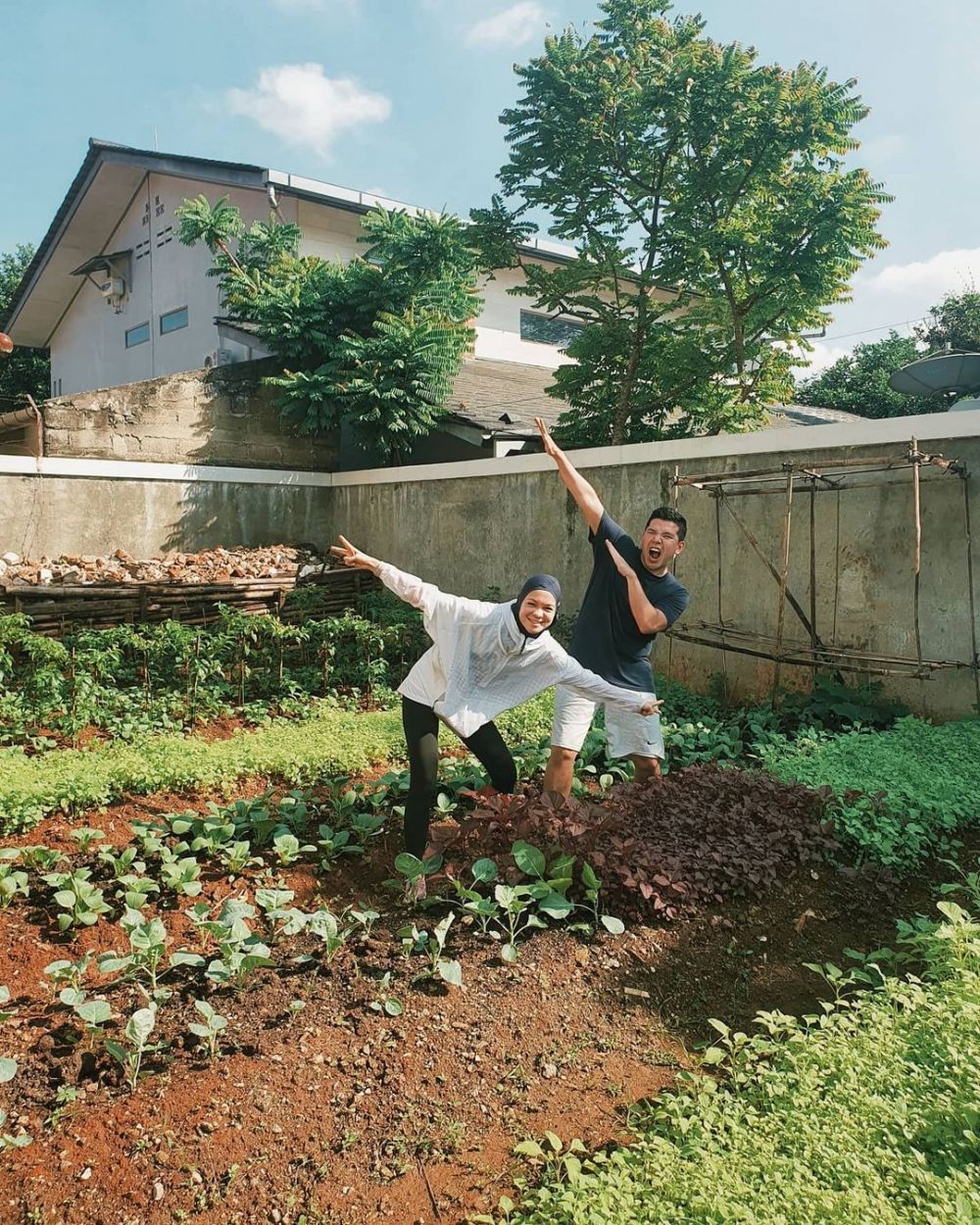 Momen 10 seleb jalani hobi bareng pasangan, kian romantis