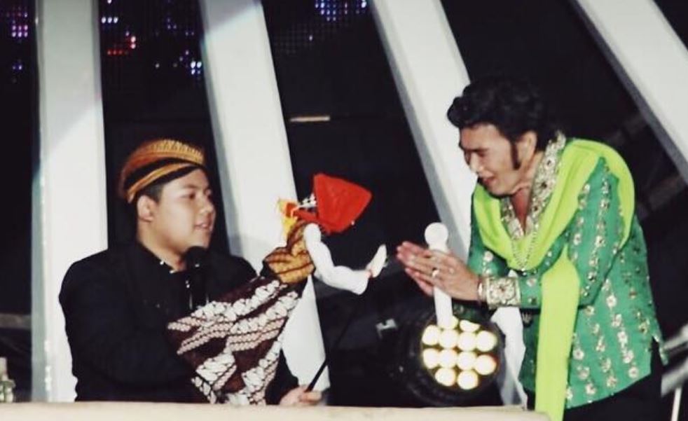 8 Potret kedekatan Rhoma Irama dan Adam Ghifari, jarang tersorot