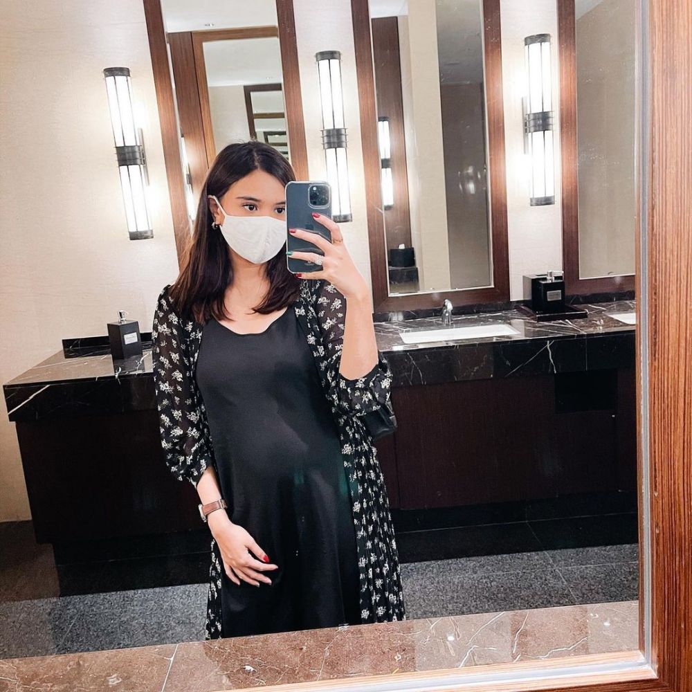 10 Gaya Audi Marissa pamer baby bump, auranya makin terpancar