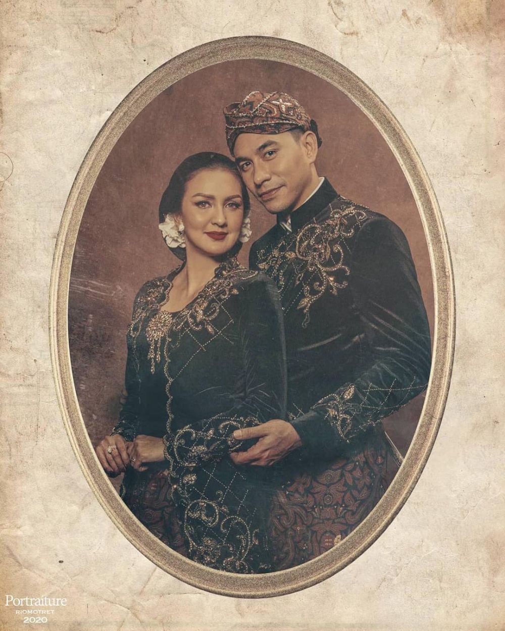 14 Tahun menikah, ini 10 potret mesra Darius Sinathrya & Donna Agnesia