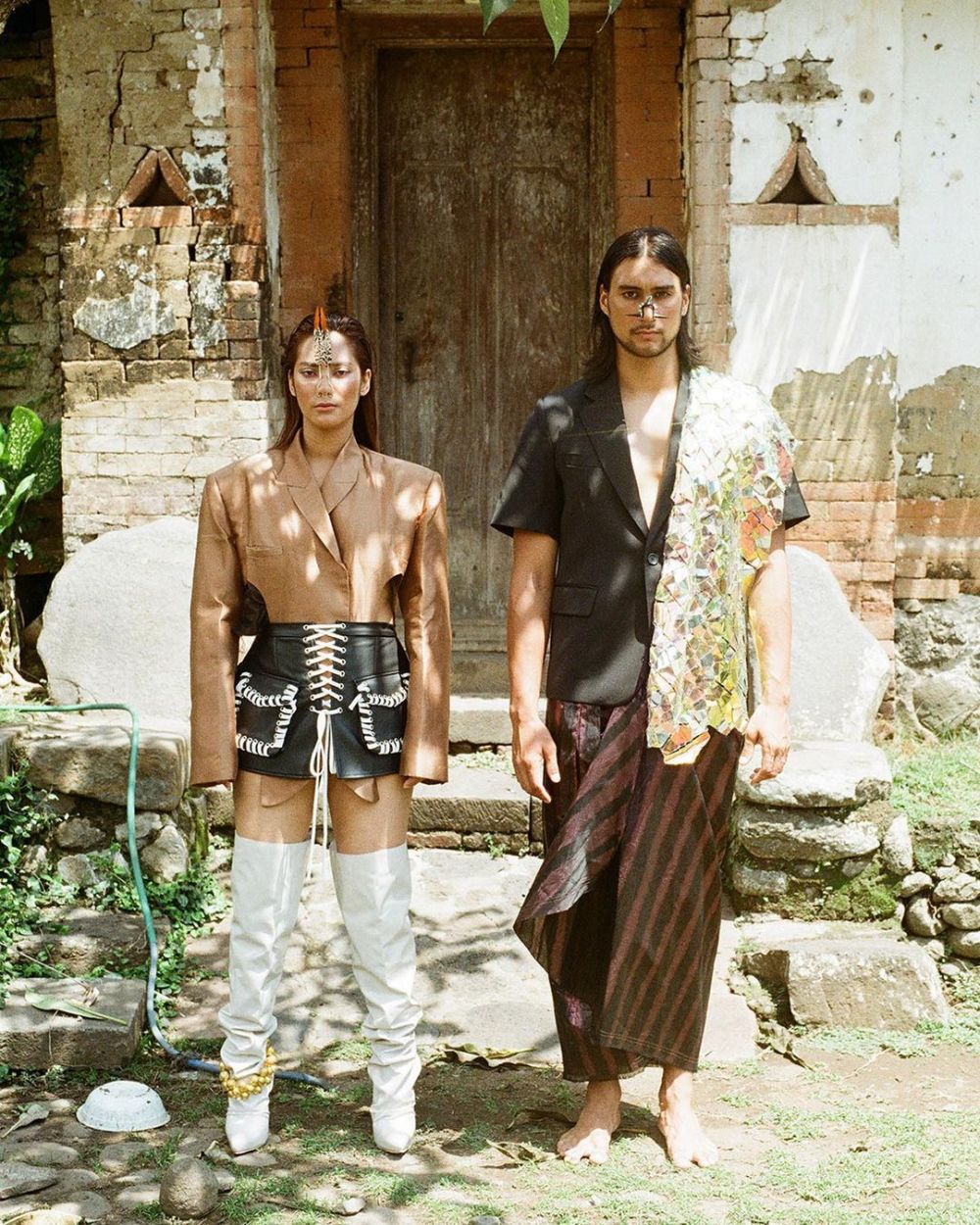 10 Potret Tara Basro dengan gaya etnik, Daniel Adnan curi perhatian