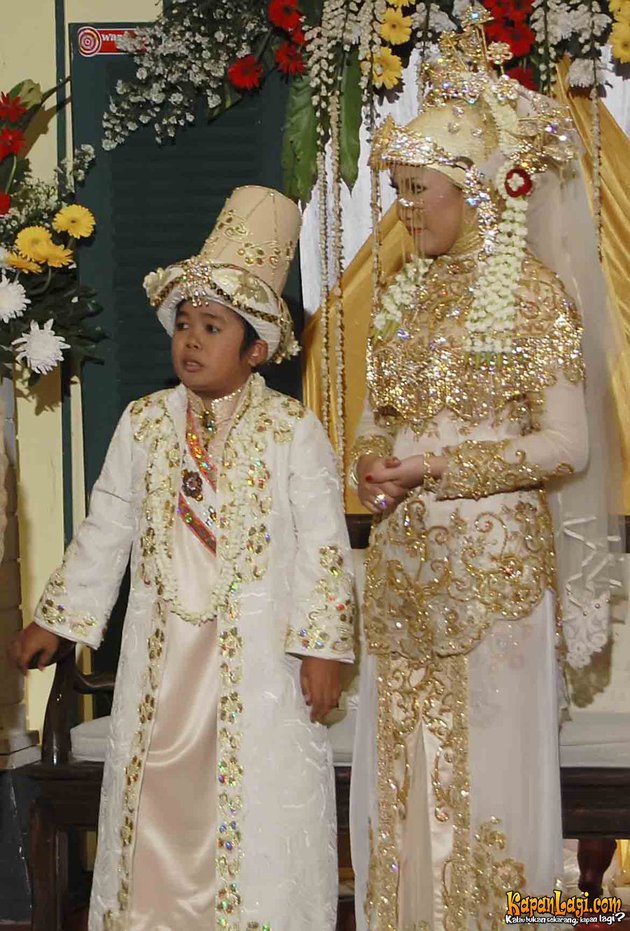 Potret lawas 10 komedian saat menikah, penampilannya manglingi