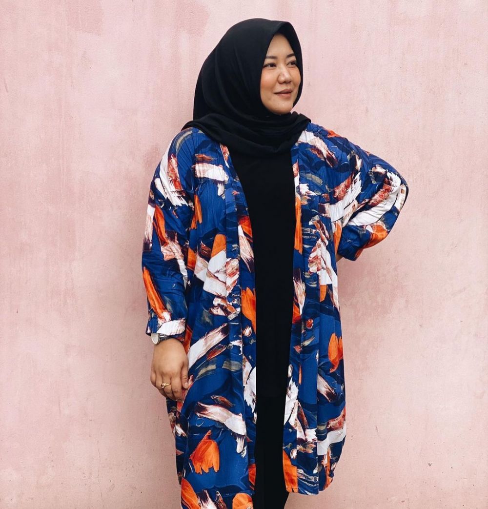 Gaya 10 seleb jadi ibu baru sepanjang 2020, selalu kece