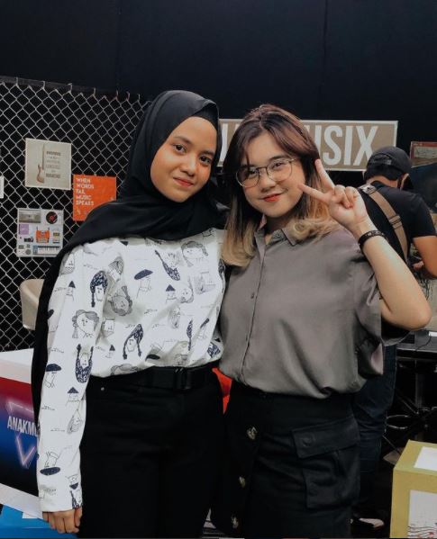 Mantap berhijab, ini 10 potret terbaru Hanin Dhiya yang makin memesona