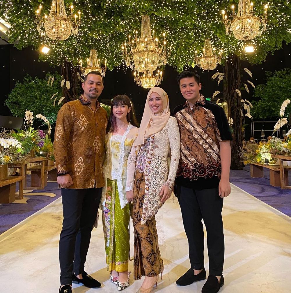 Potret terbaru 10 pemain Jin dan Jun bareng pasangan, bikin baper