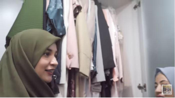10 Potret kamar Natasha Rizky, walk in closetnya bikin melongo