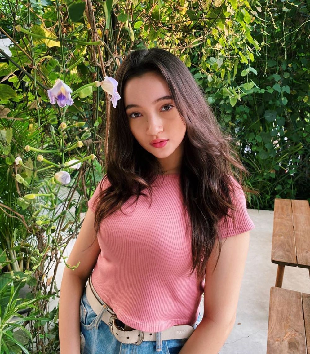 Berwajah blasteran, 10 seleb cantik ini langganan peran antagonis