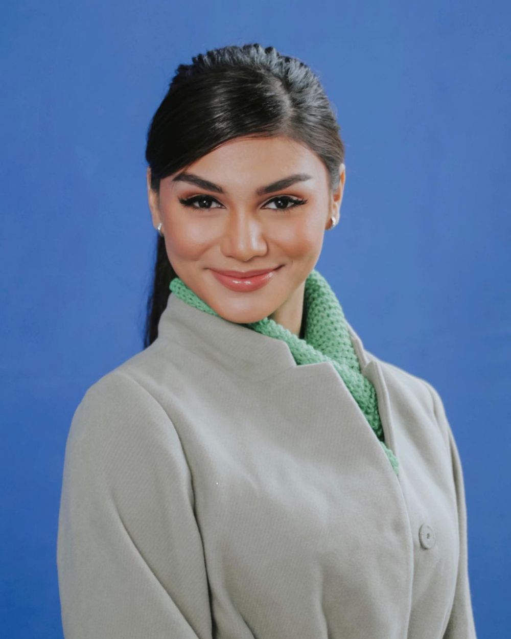 Berwajah blasteran, 10 seleb cantik ini langganan peran antagonis