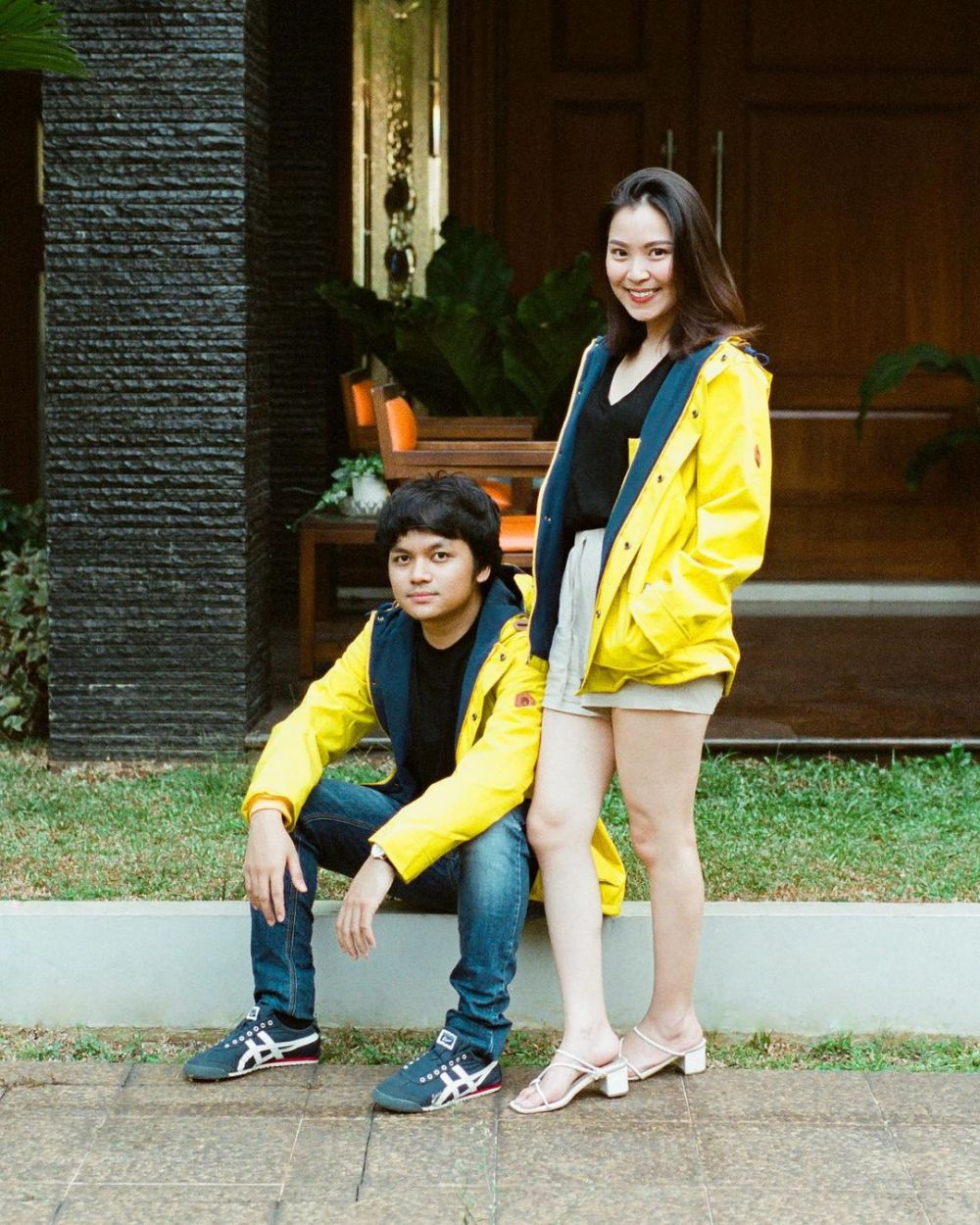 10 Potret kemesraan Calvin Jeremy dan Novia Santoso, segera menikah