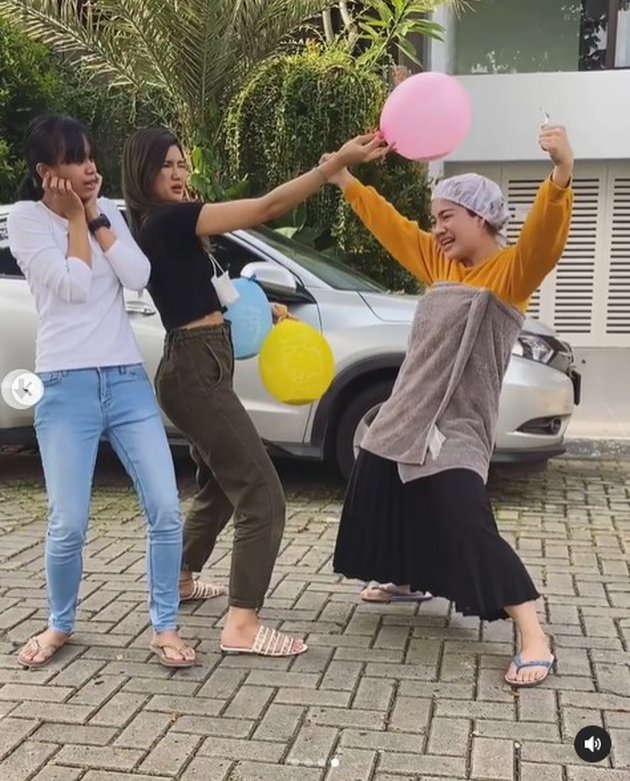 10 Potret bridal shower Felicya Angelista bareng gengnya, kocak