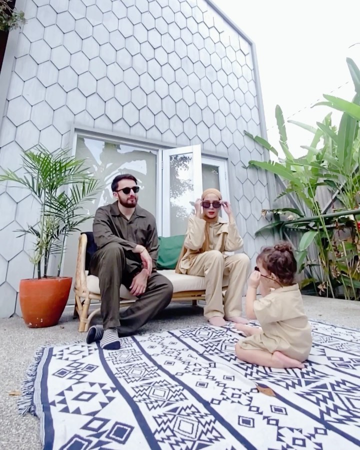 10 Penampakan rumah Irvan Farhad, instagrammable dengan nuansa putih