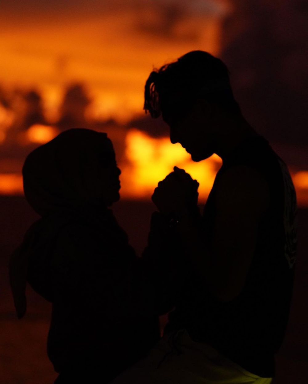 Momen 7 seleb liburan awal tahun bareng pacar, romantis abis