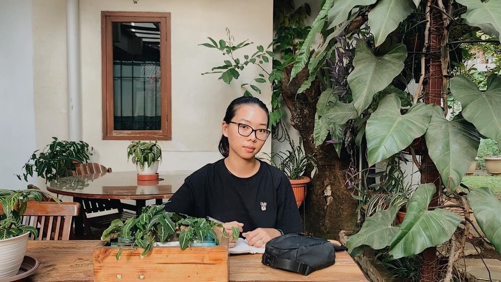 10 Potret hunian Rara Sekar kakak Isyana Sarasvati, miliki kebun sayur