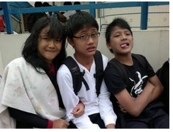 Potret jadul 10 penyanyi pop saat SD, paras imutnya curi perhatian