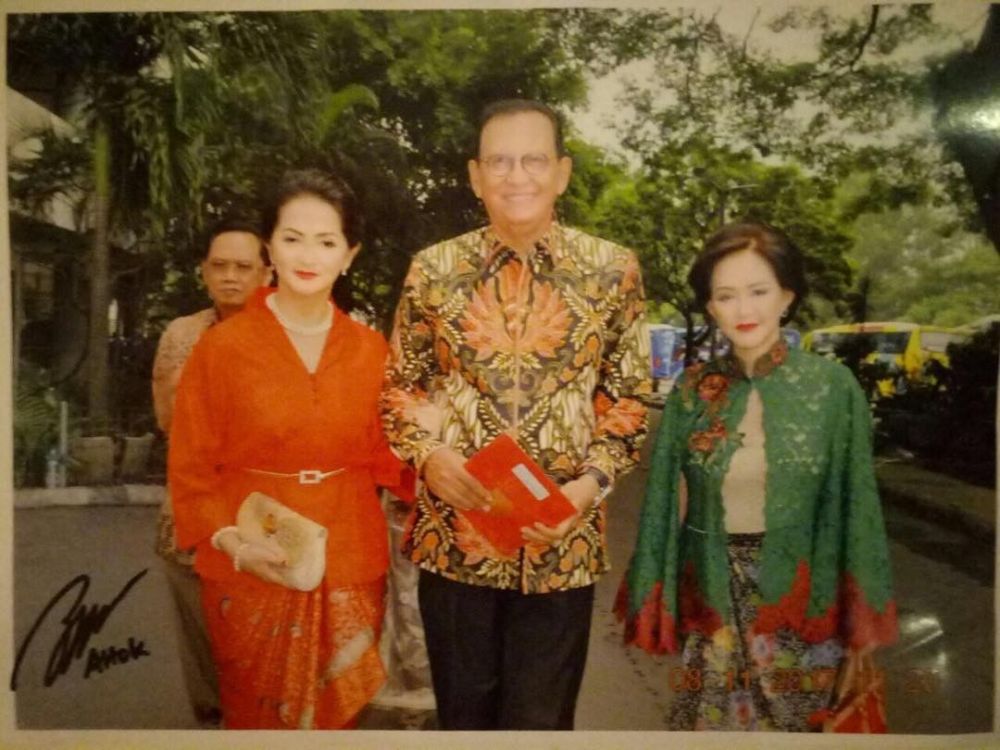 10 Pesona Anna Marten dalam balutan kebaya, anggun dan awet muda
