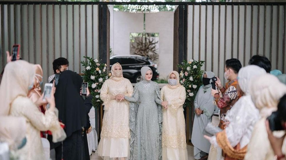 8 Potret kompak Dinda Hauw bareng saudara ipar, penuh kehangatan