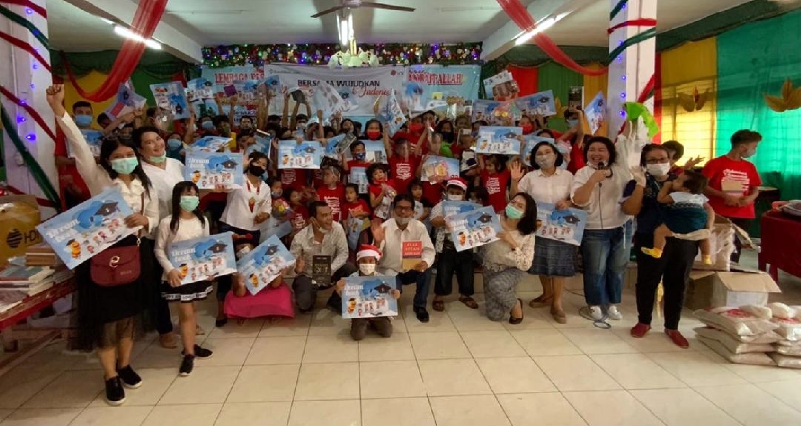 10 Ribu anak panti asuhan Indonesia mendapatkan buku bacaan   