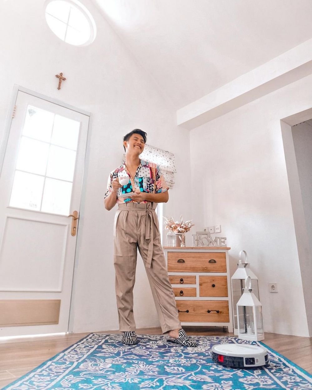 10 Penampakan rumah Ricky Cuaca, bergaya scandinavian