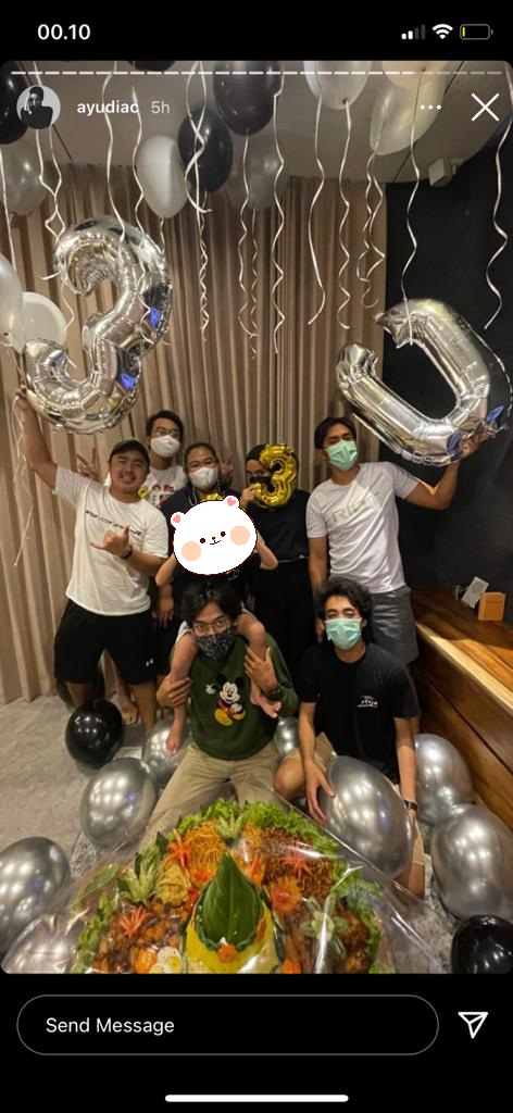 6 Momen ulang tahun Ditto Percussion, kado dari istri curi perhatian