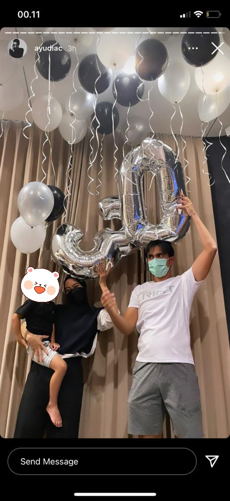 6 Momen ulang tahun Ditto Percussion, kado dari istri curi perhatian