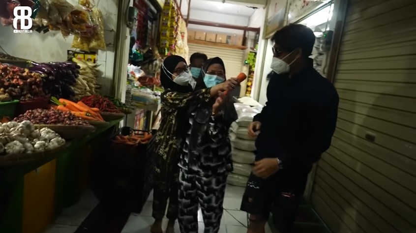 10 Momen Lesty Kejora dan Rizky Billar di pasar, ditantang belanja