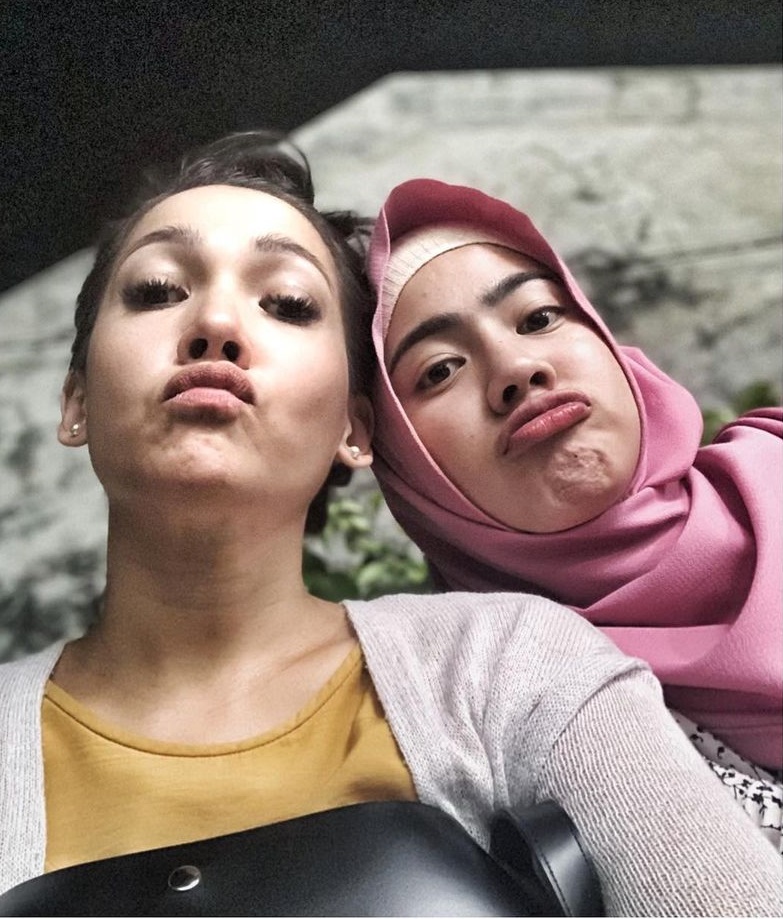 10 Potret Mieke Amalia & Felicya Angelista di luar syuting, kompak