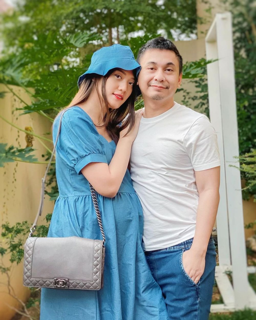 7 Seleb ini kepincut pesona komedian, termasuk Indah Permatasari