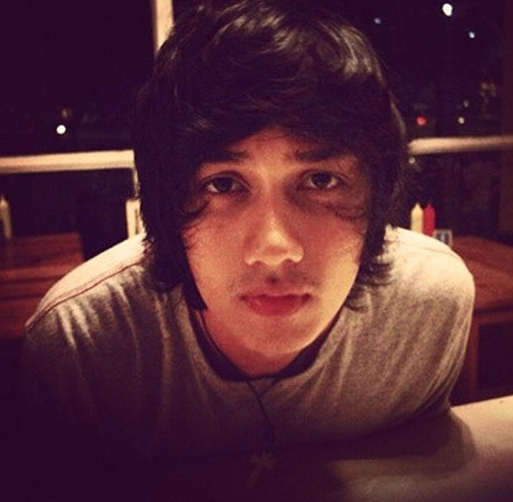 10 Potret Caesar Hito di awal karier, gaya rambutnya curi perhatian