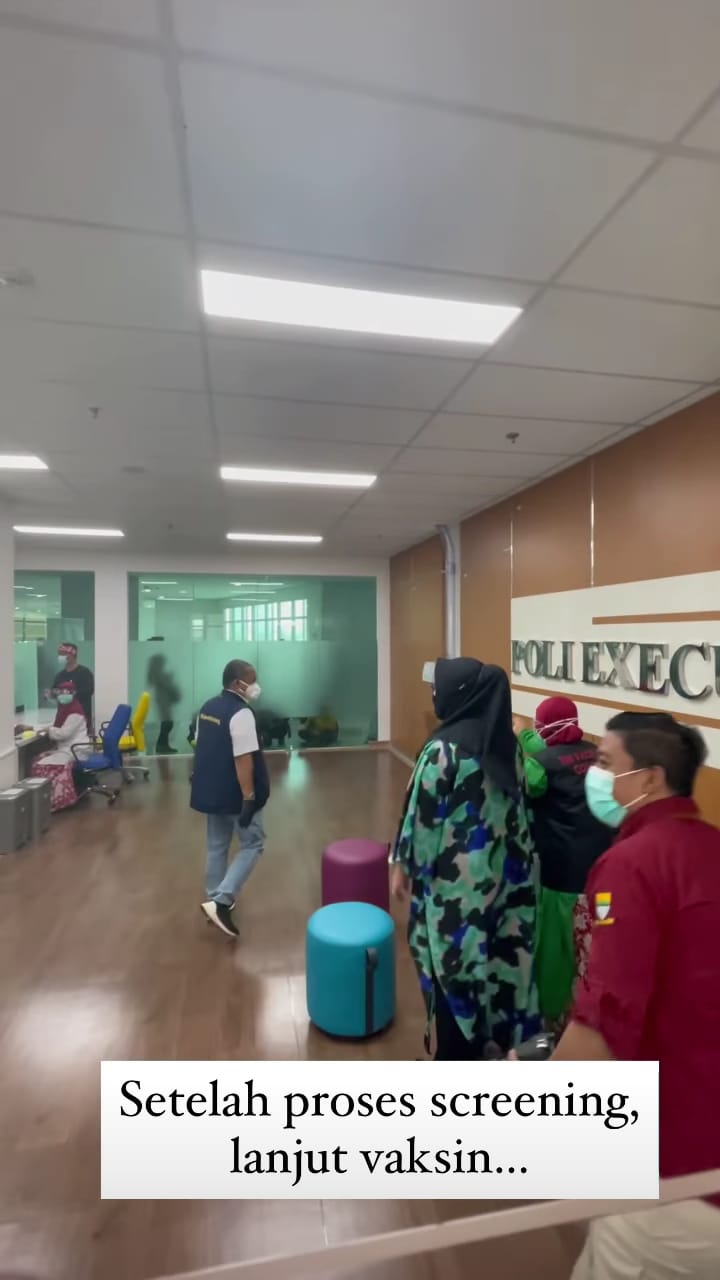 9 Cerita Risa Saraswati suntik vaksin Covid-19, tak ada efek samping