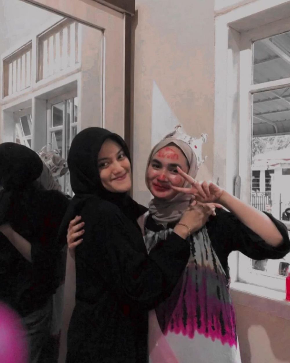 10 Momen pertemuan pertama Evan Marvino dan calon istri, bikin baper