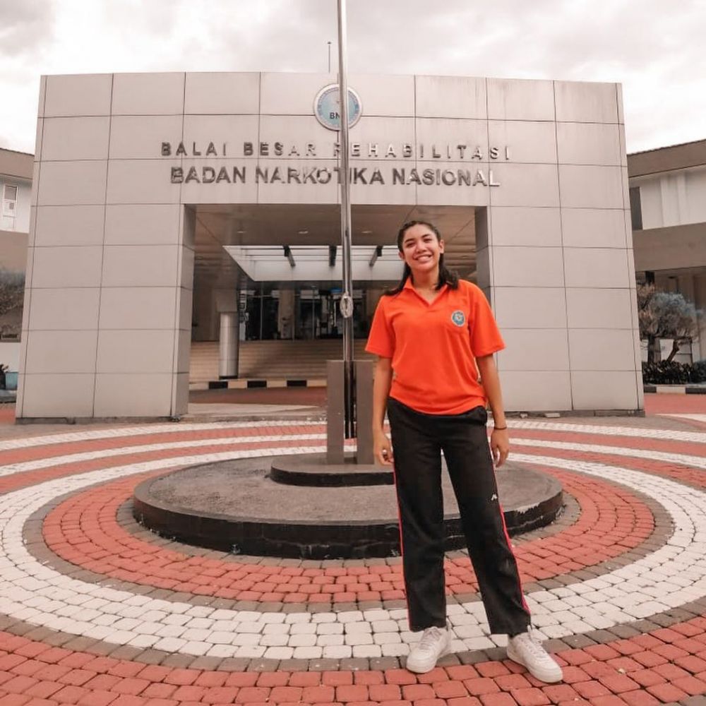 10 Potret terbaru Millendaru usai rehabilitasi, gayanya curi perhatian