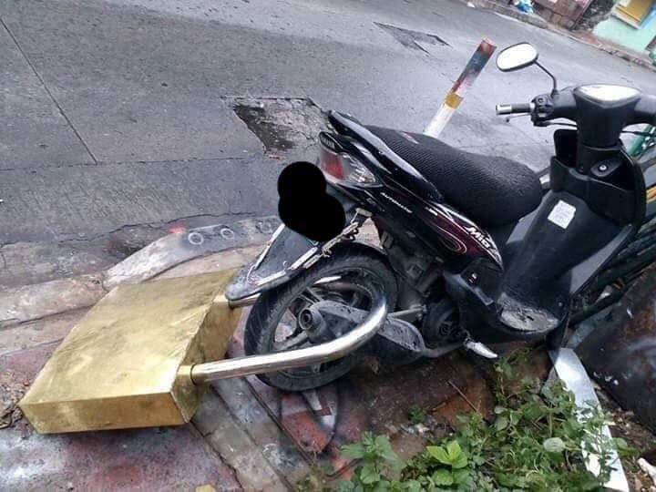 10 Aksi nyeleneh pakai barang super besar ini bikin melongo