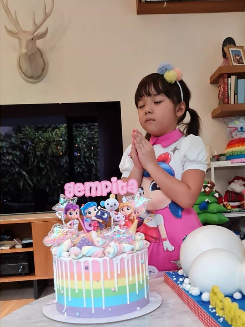 8 Potret perayaan ulang tahun Gempi ke-6, meriah maksimal