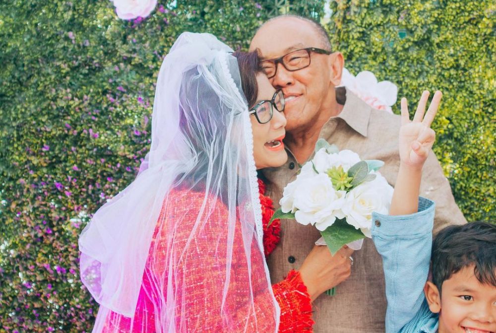 9 Momen ultah pernikahan ke-47 Aburizal Bakrie dan Tatty Murnitriati