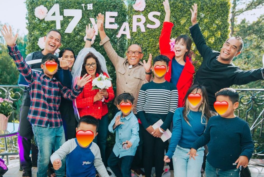 9 Momen ultah pernikahan ke-47 Aburizal Bakrie dan Tatty Murnitriati
