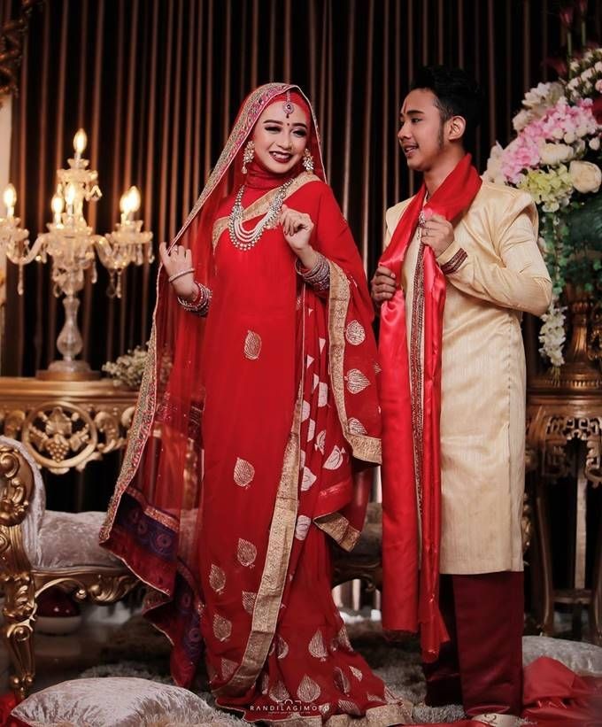 Gaya pemotretan 5 pasangan seleb bertema India, bak seleb Bollywood