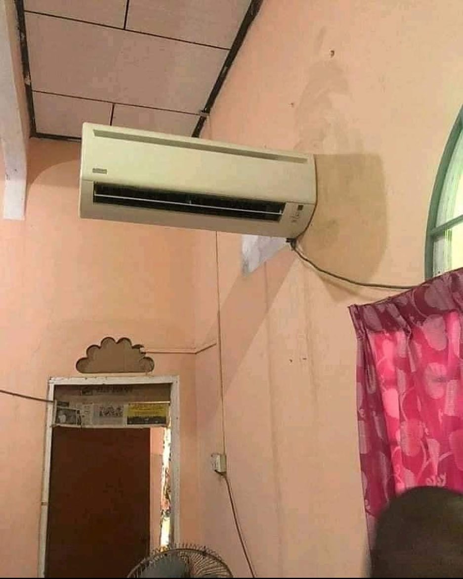 20 Cara nyeleneh pemasangan AC ini bikin tepuk jidat