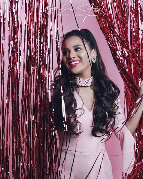 8 Potret Aurel Hermansyah ini disebut mirip Ariana Grande