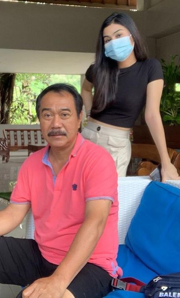 10 Pesona Junisya Putri, anak aktor 80-an Dwi Yan yang jarang tersorot