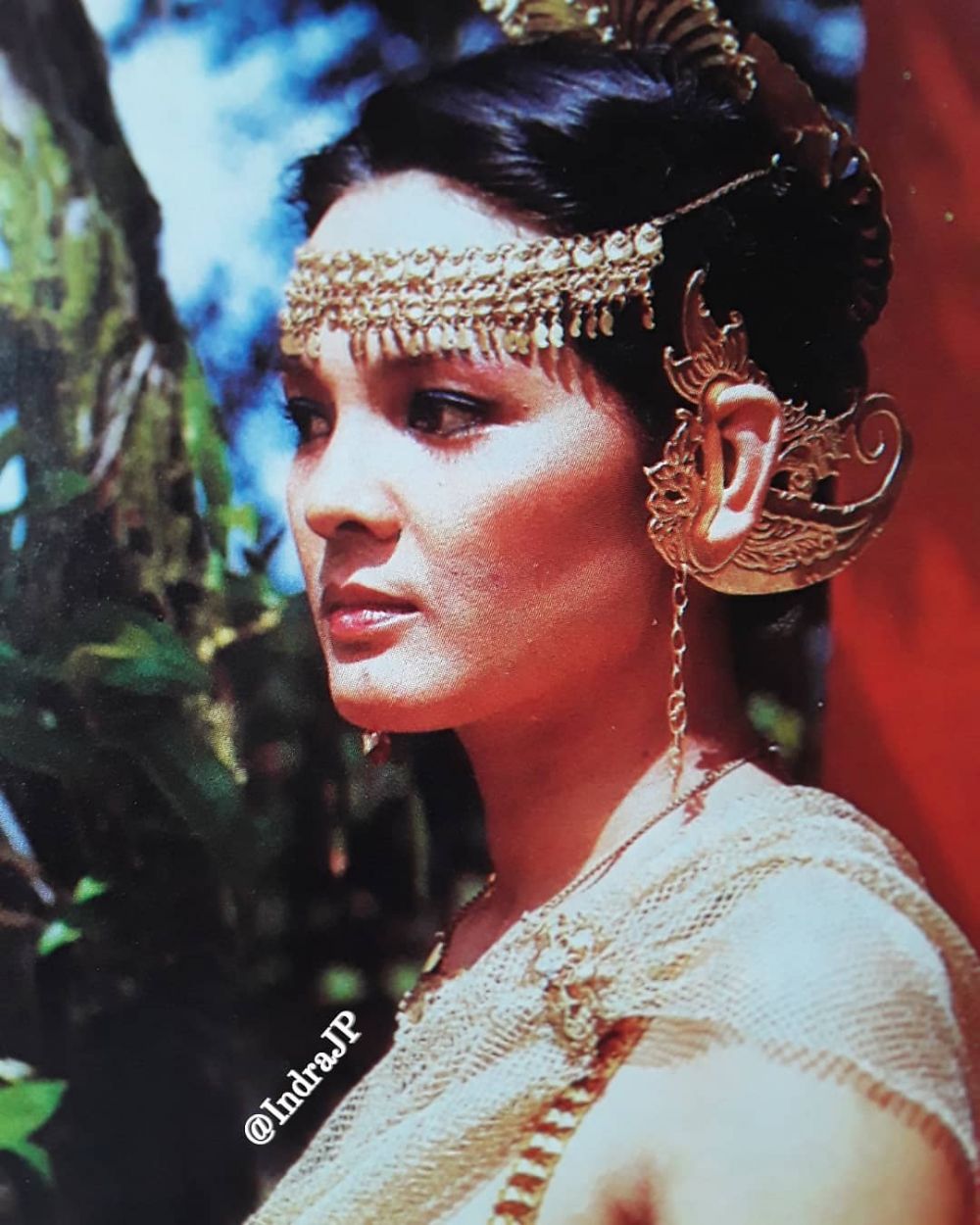 10 Potret transformasi Leily Sagita, tahun 70-an jadi model catwalk