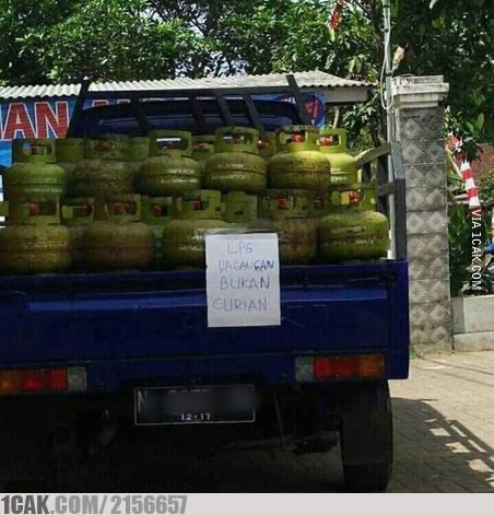 11 Pengumuman lucu di warung kelontong, bikin pembeli nyengir kuda