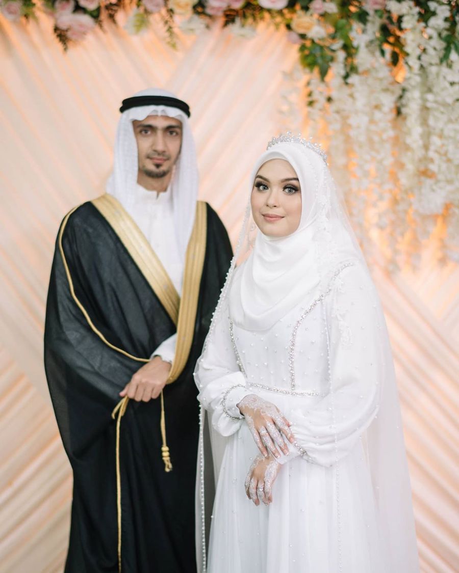 Momen pernikahan 7 seleb bernuansa Arab, auranya kian terpancar