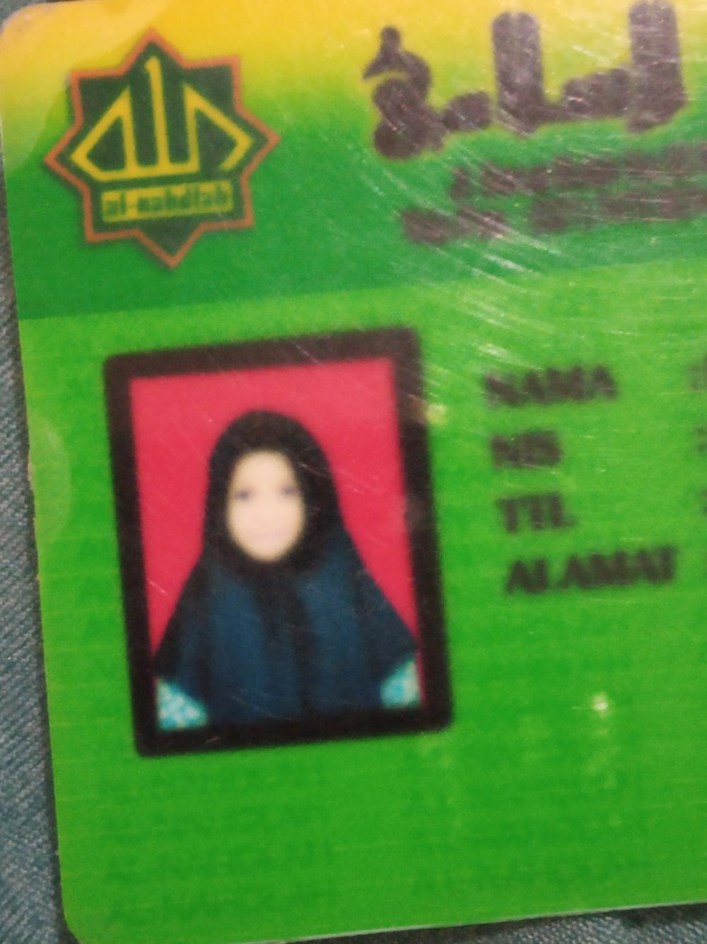 15 Foto pelajar di kartu identitas ini lucunya bikin ketawa kasihan